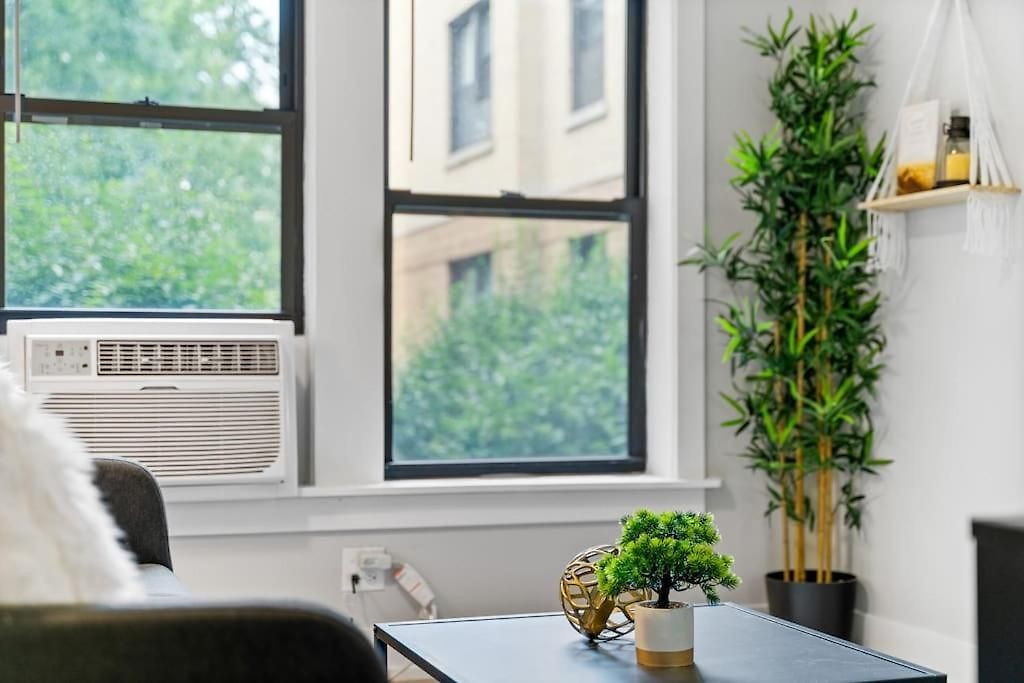 Stylish 1br In Lakeview - Brompton 1 Rep Apartment
