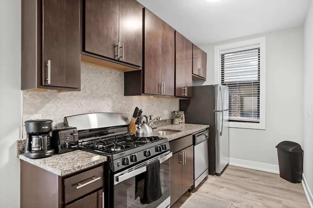 Stylish 1br In Lakeview - Brompton 1 Rep *