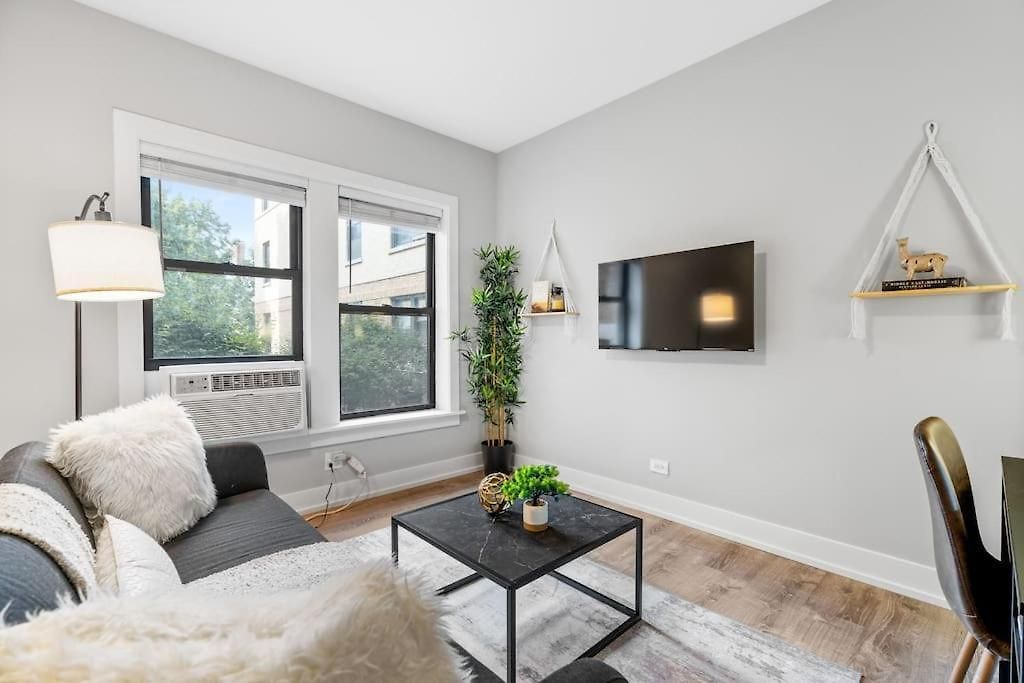 Stylish 1br In Lakeview - Brompton 1 Rep