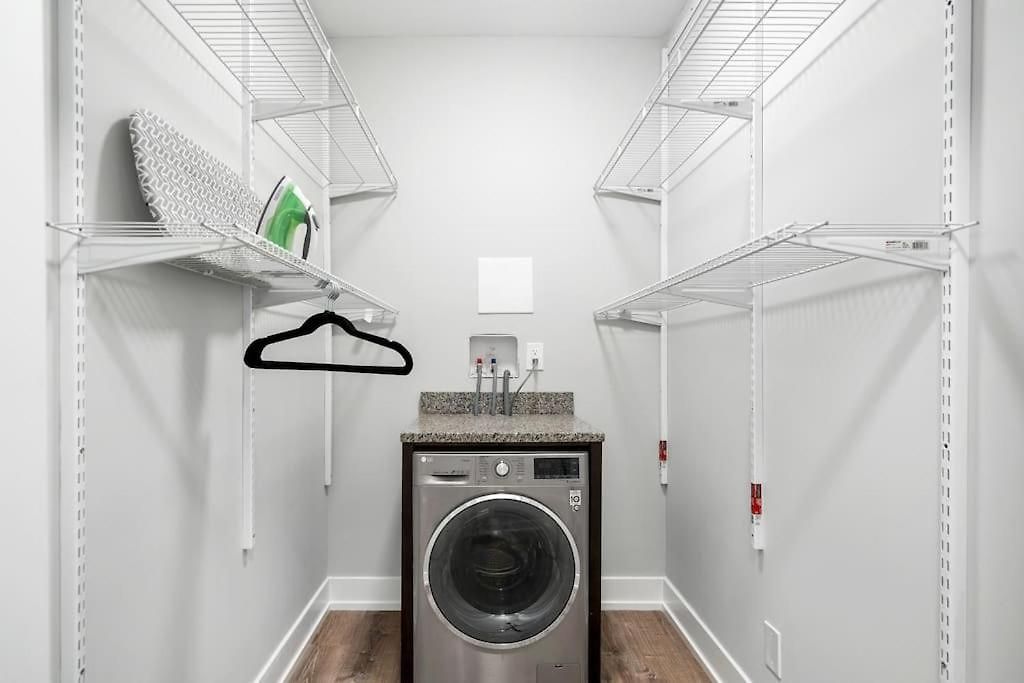 Apartment Stylish And Functional Studio Apartment - Brompton 61-66 Rep