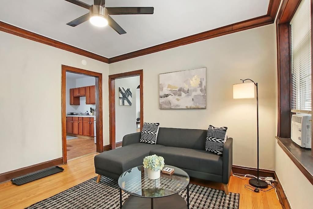Apartment Warm & Inviting 2br - Fullerton 1b