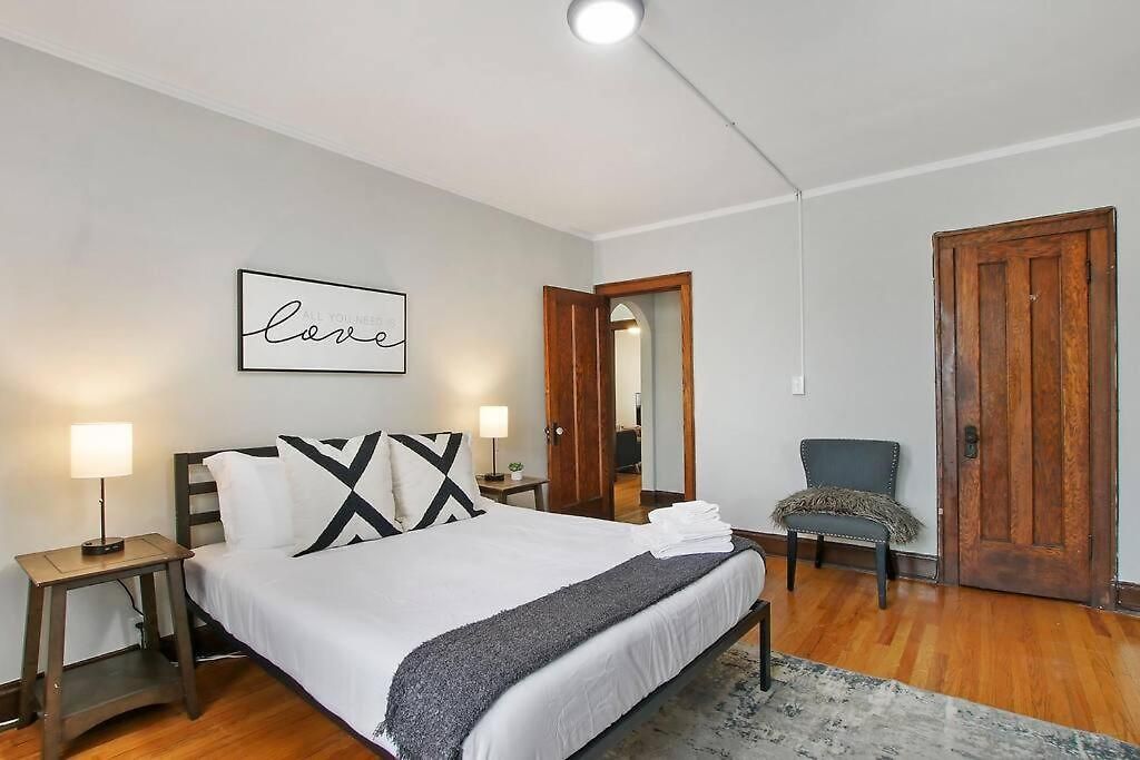 Apartment Warm & Inviting 2br - Fullerton 1b