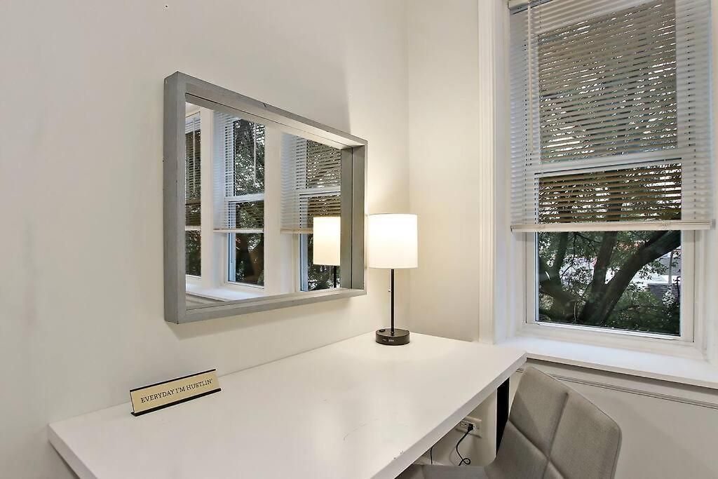 Modern & Furnished 2br With In-unit Laundry - Sunnyside 2e Chicago