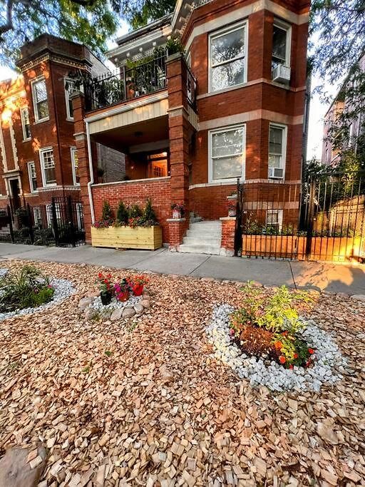 Modern Vintage 2br Walkable To Dining & Lakefront *