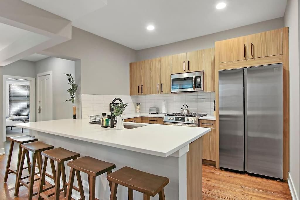 Apartment 3br Spacious With In-unit Laundry - Kedzie 3f