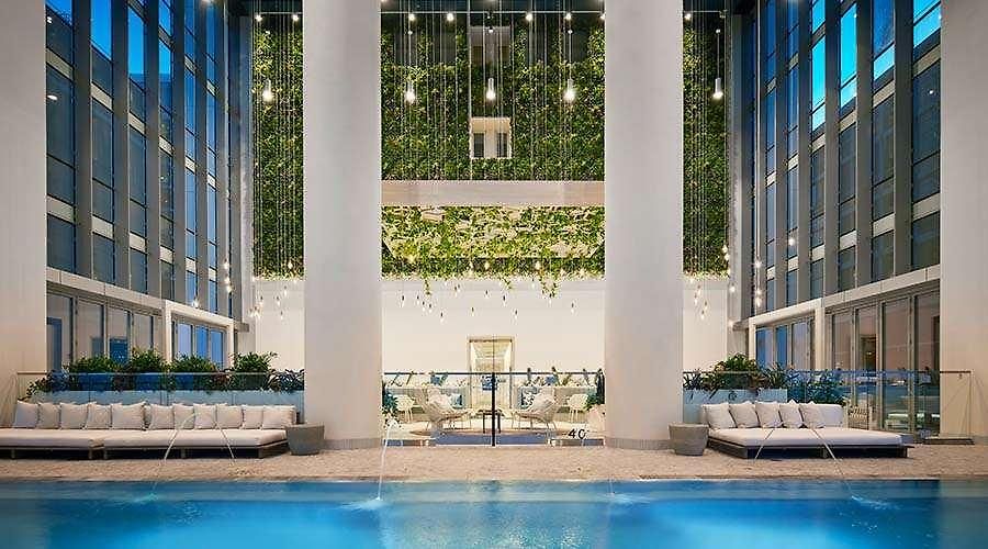 Hotel Sentral Michigan Avenue