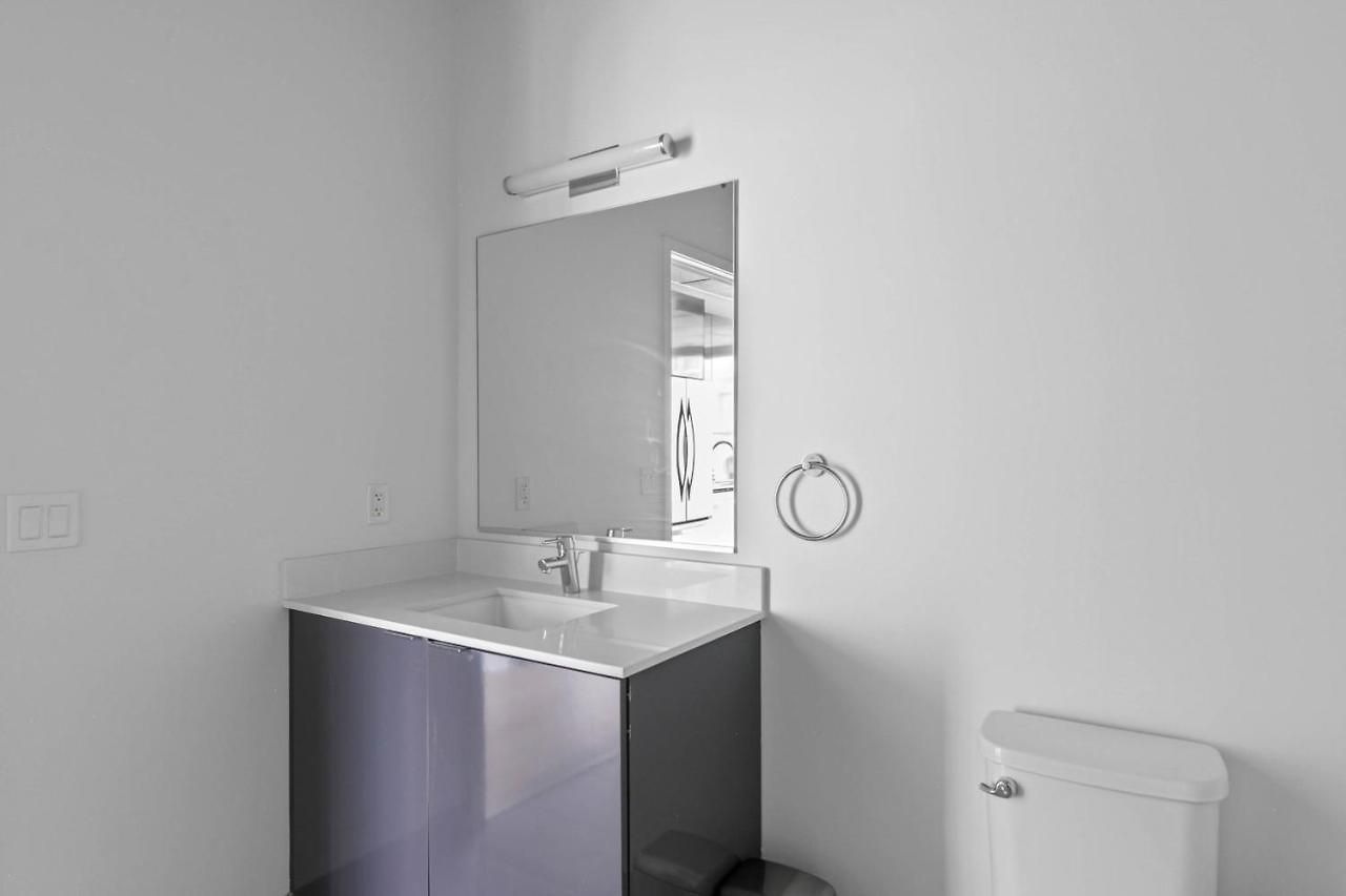 River N 1br W Gym Pool Lounge Nr L Chi-817 Apartment *