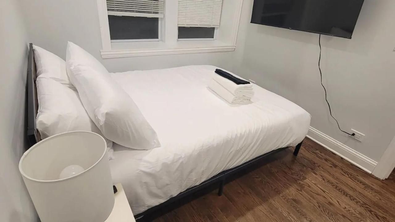 Stylish Cozy 2br Near Train Station Groceries *