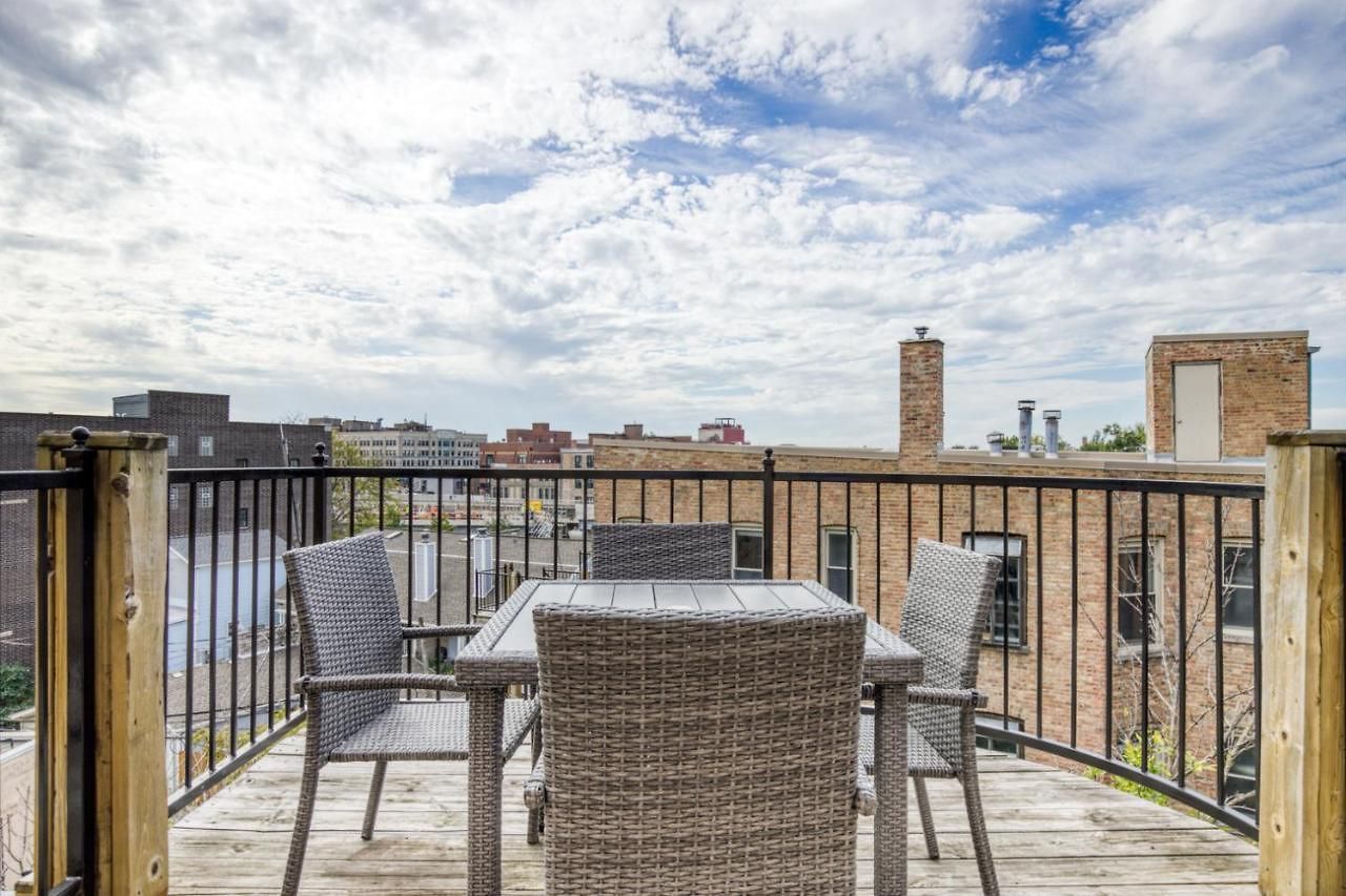 Lakeview 2br W Patio Wd Nr Wrigley Field Chi-458 Chicago