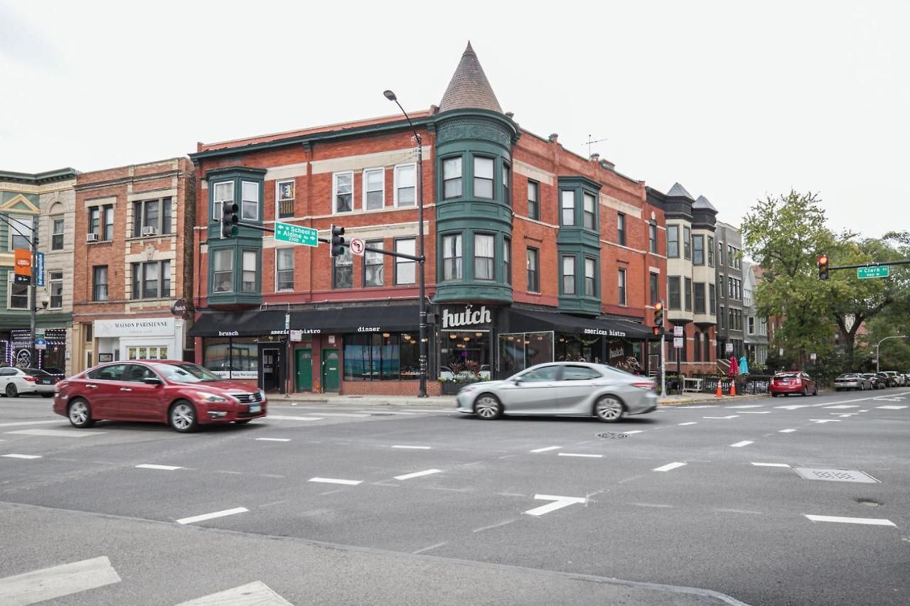 Lakeview 2br W Patio Wd Nr Wrigley Field Chi-458 *
