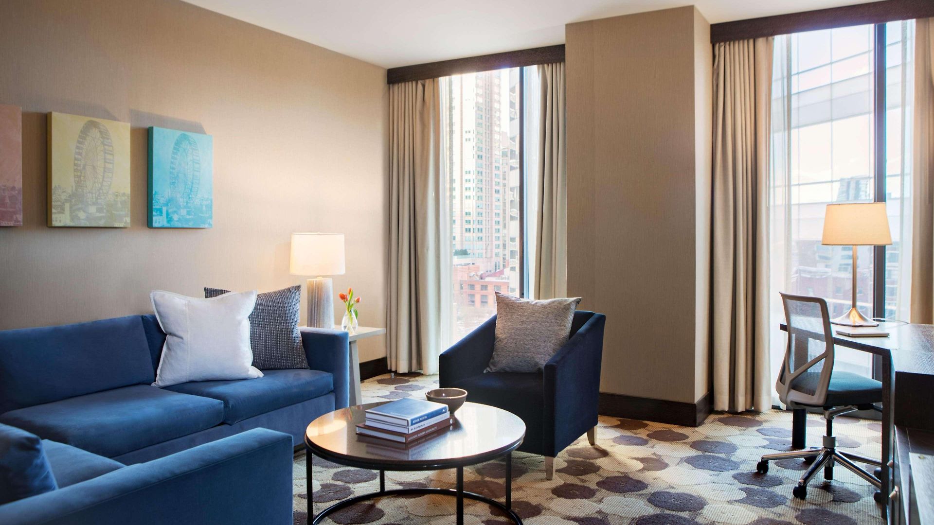 Hotel The Royal Sonesta River North