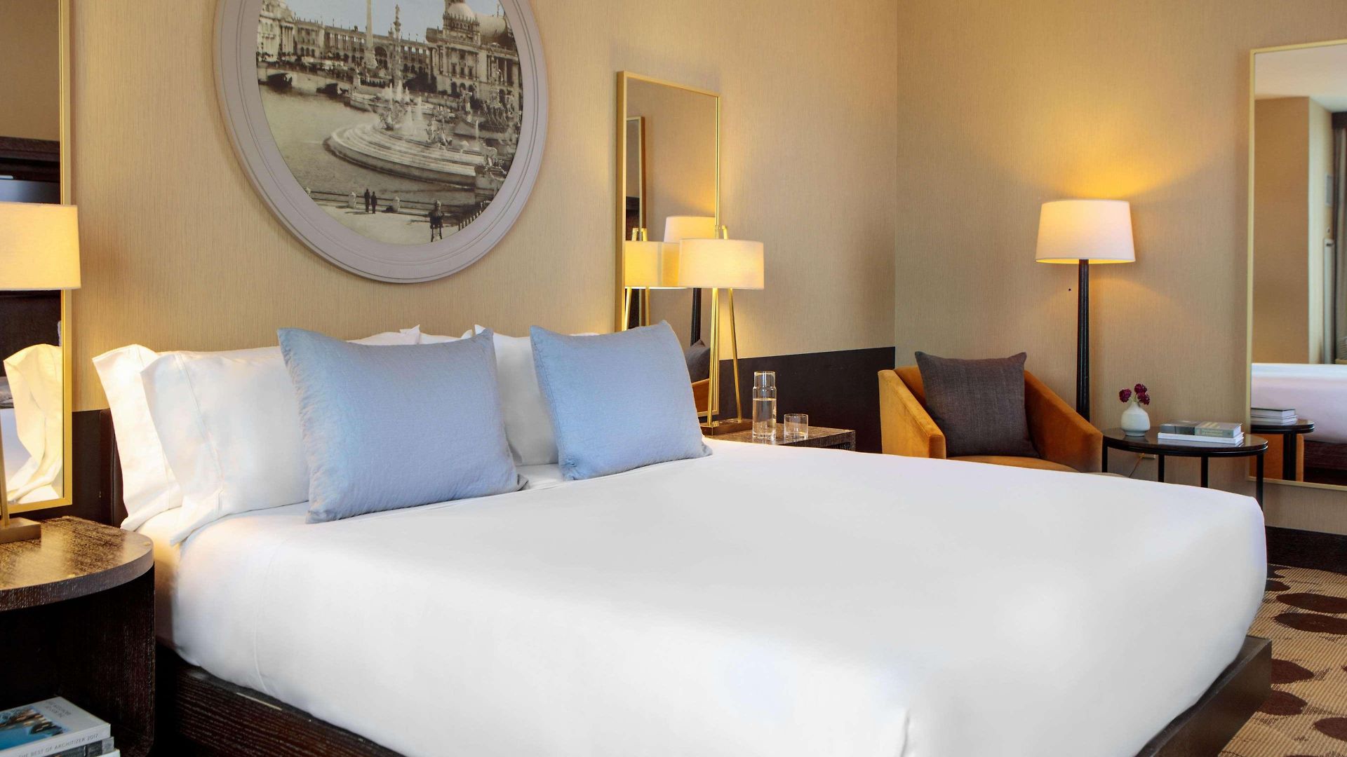 Hotel The Royal Sonesta River North