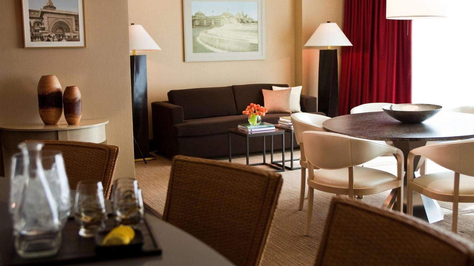 Hotel The Royal Sonesta River North 4*
