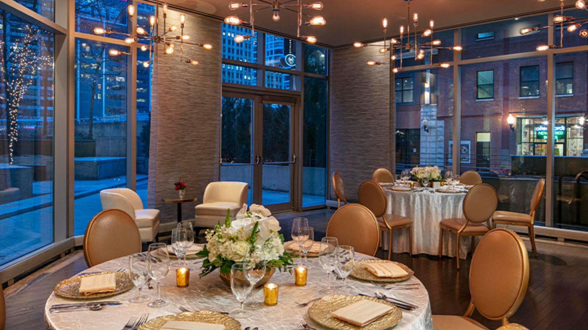 The Royal Sonesta River North Hotel