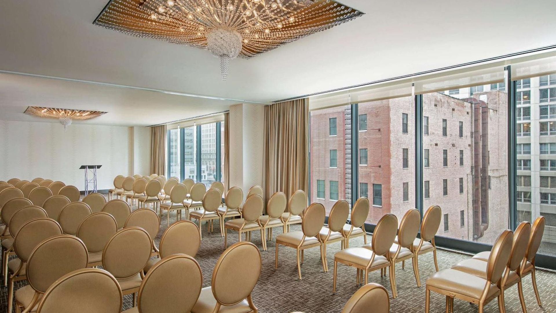 The Royal Sonesta River North 4*