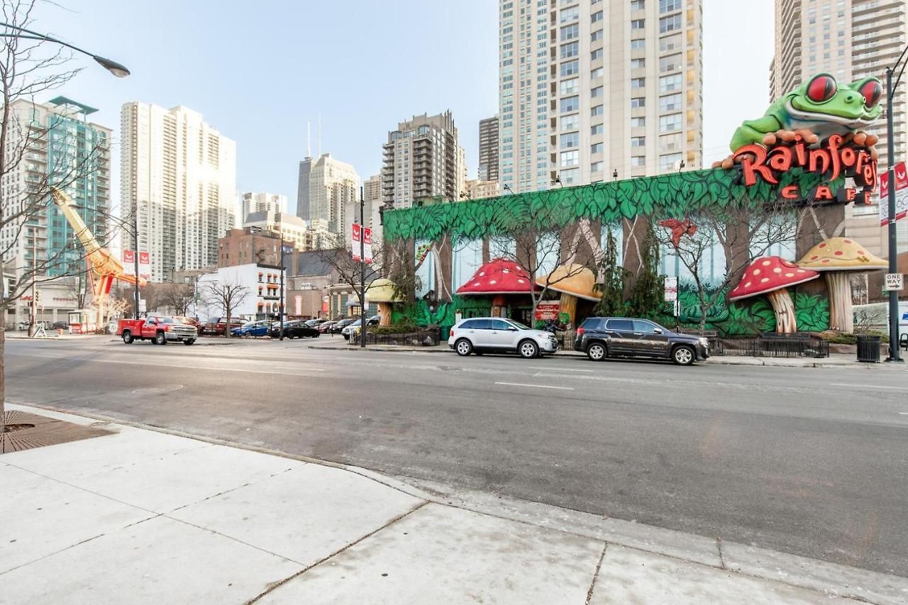 River North 1br W Gym Pool Roof Nr Riverwalk Chi-825
