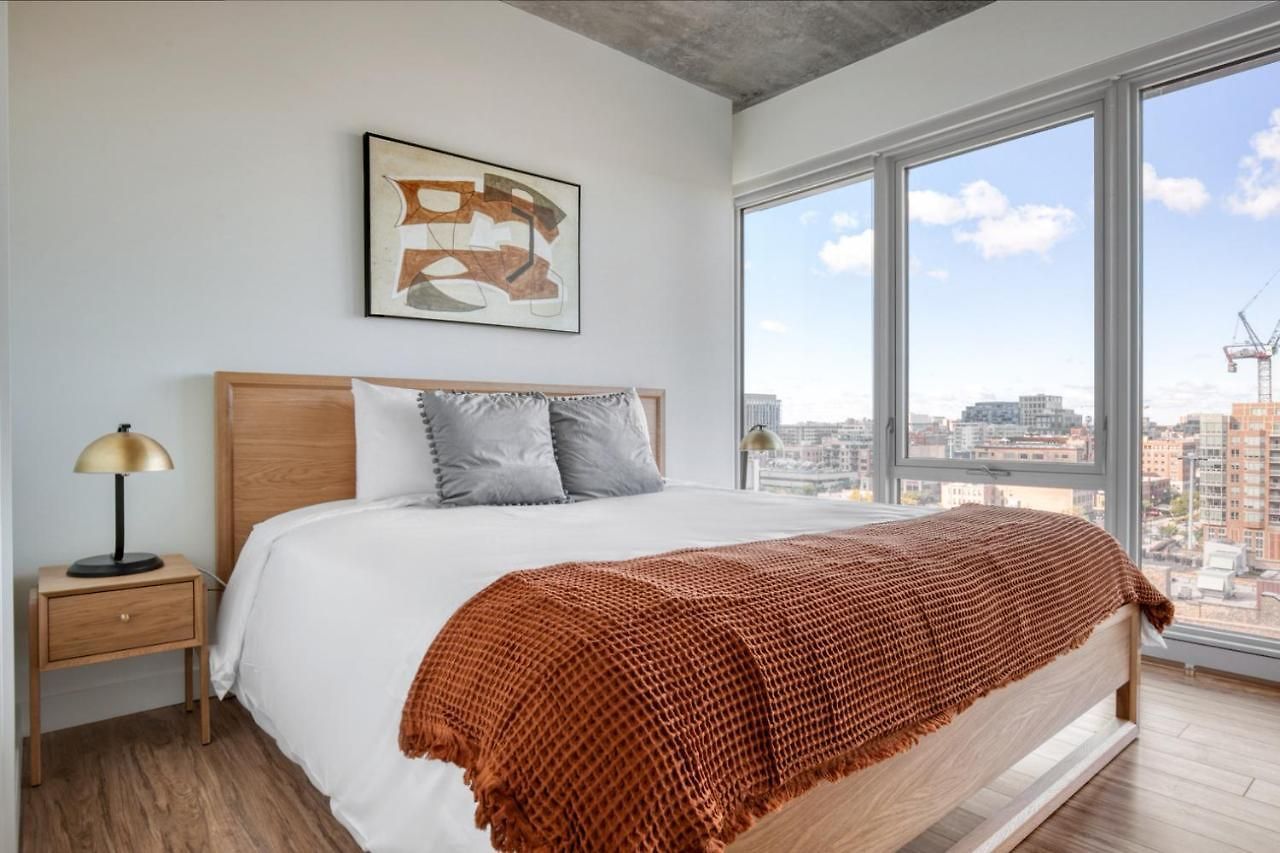 W Loop 2br W Pool Gym Lounge Nr L Chi-748 Apartment Chicago
