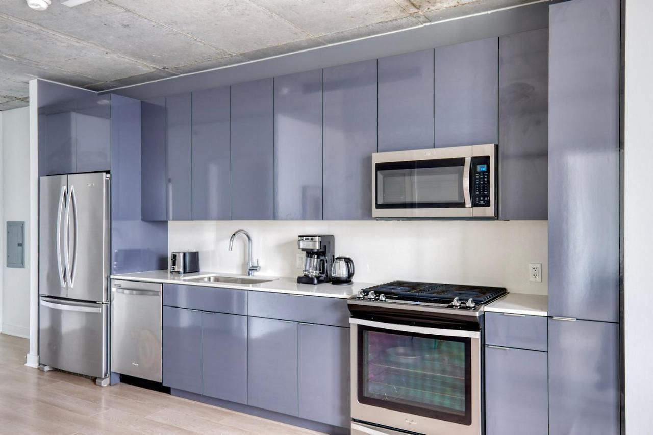 River North 1br W Gym Pool Roof Nr Riverwalk Chi-825 Apartment *