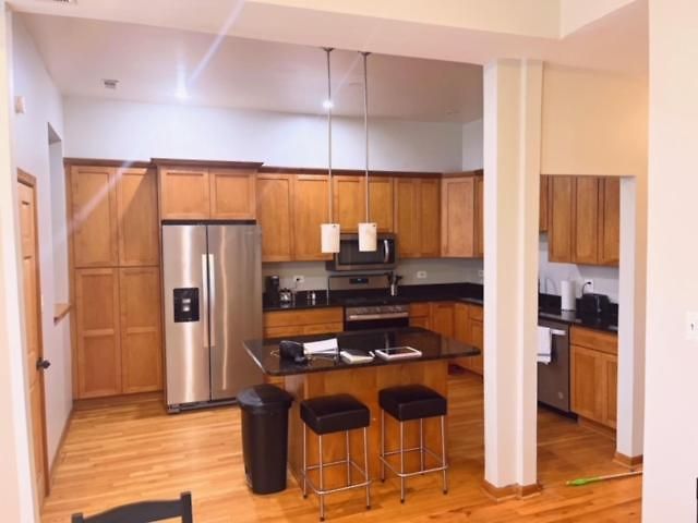 Aparthotel 3bd/2ba In Historic Hyde Park Neighborhood W/ Parking Near Of Chicago