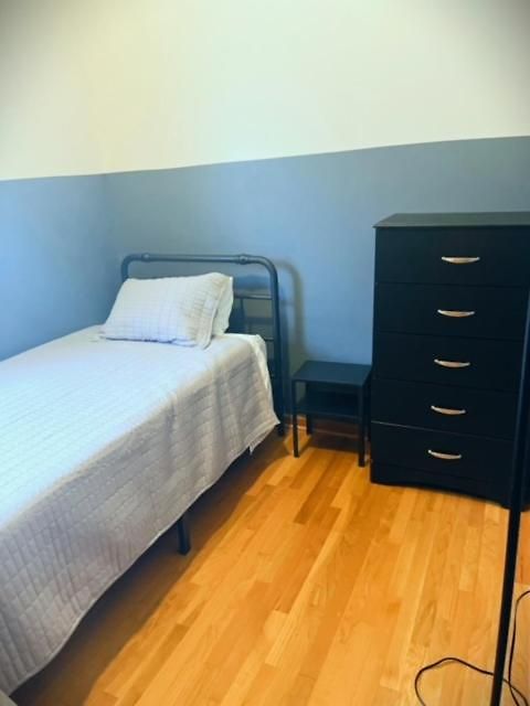 3bd/2ba In Historic Hyde Park Neighborhood W/ Parking Near Of * Chicago