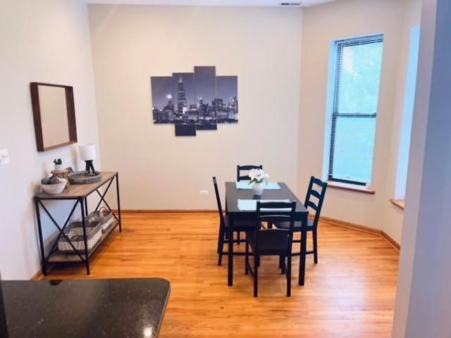 3bd/2ba In Historic Hyde Park Neighborhood W/ Parking Near Of Aparthotel Chicago