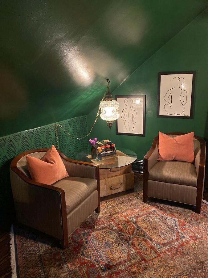 The Toscana Bed & Breakfast 2*