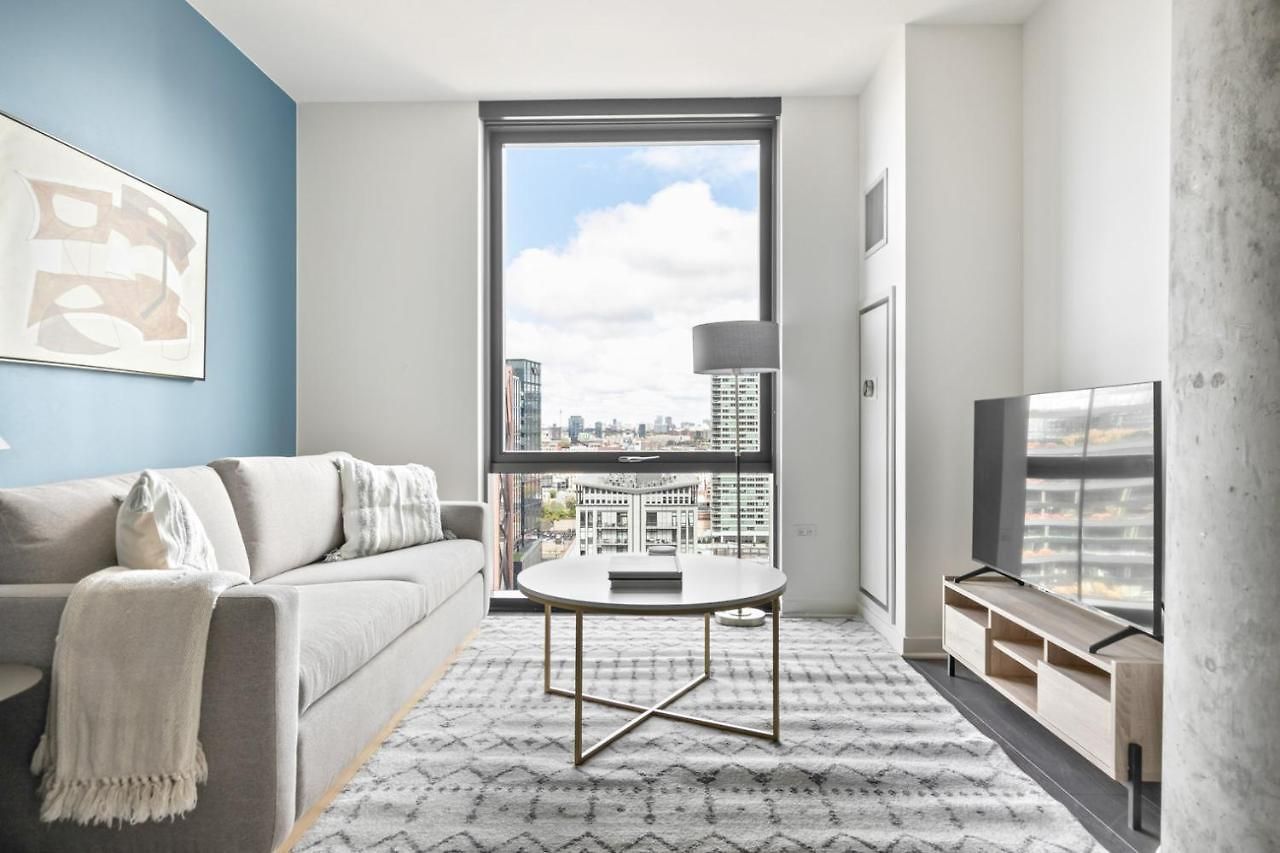 West Loop 1br W Wd Gym Lounge Nr L Chi-780 * Chicago