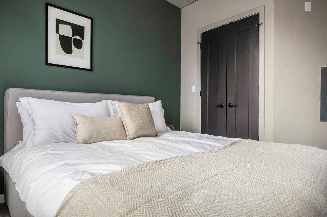 W Loop 2br W Gym Pool Nr Fulton Mkt Chi-254 *