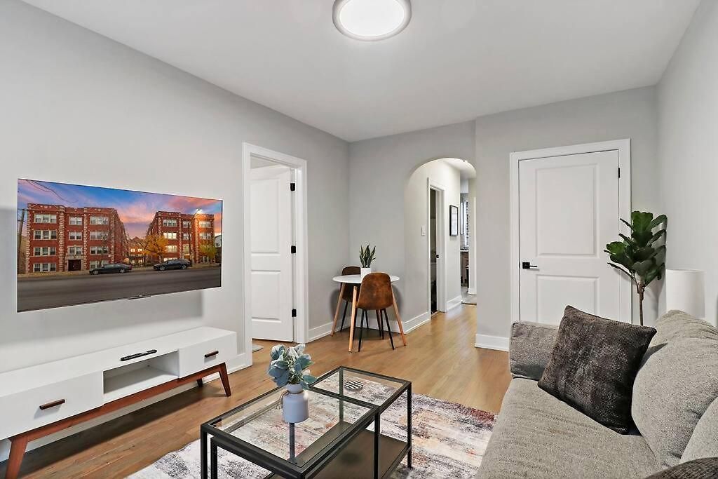 Cozy 2br - Perfect For A Seamless - Montrose 1a Chicago