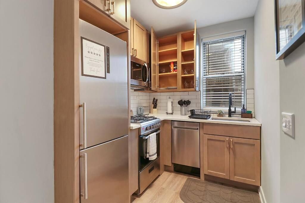 Cozy 2br - Perfect For A Seamless - Montrose 1a Apartment *