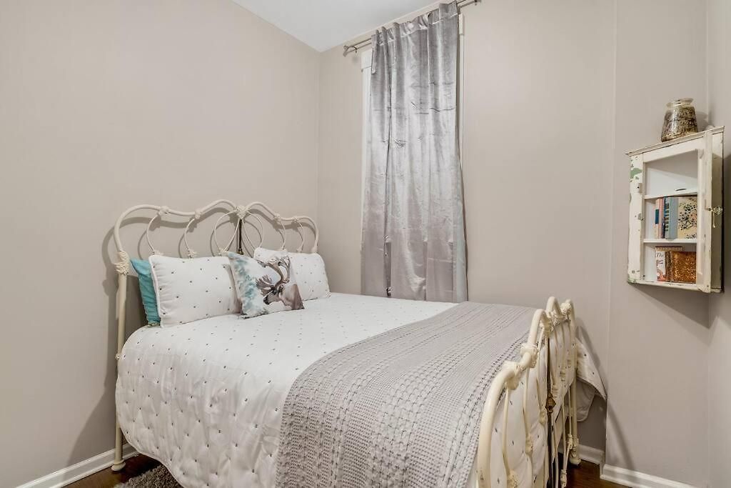 Holiday home The Village By Dakota Gal Digs *