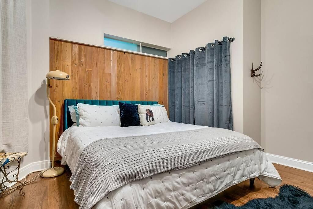 The Village By Dakota Gal Digs Holiday home