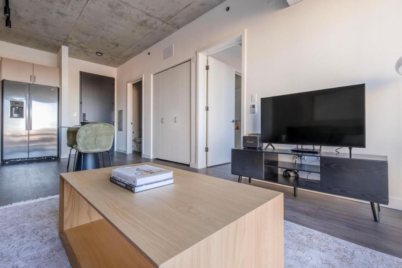 River North 1br W Sky Terrace Yoga Chi-1029 * Chicago