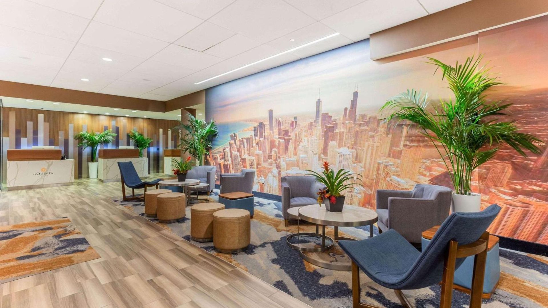 La Quinta & By Wyndham Downtown 3*