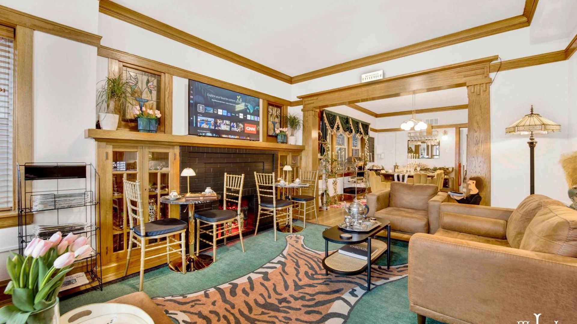 The Twin Lions: Bespoke Travel W/ Speakeasy* * Chicago