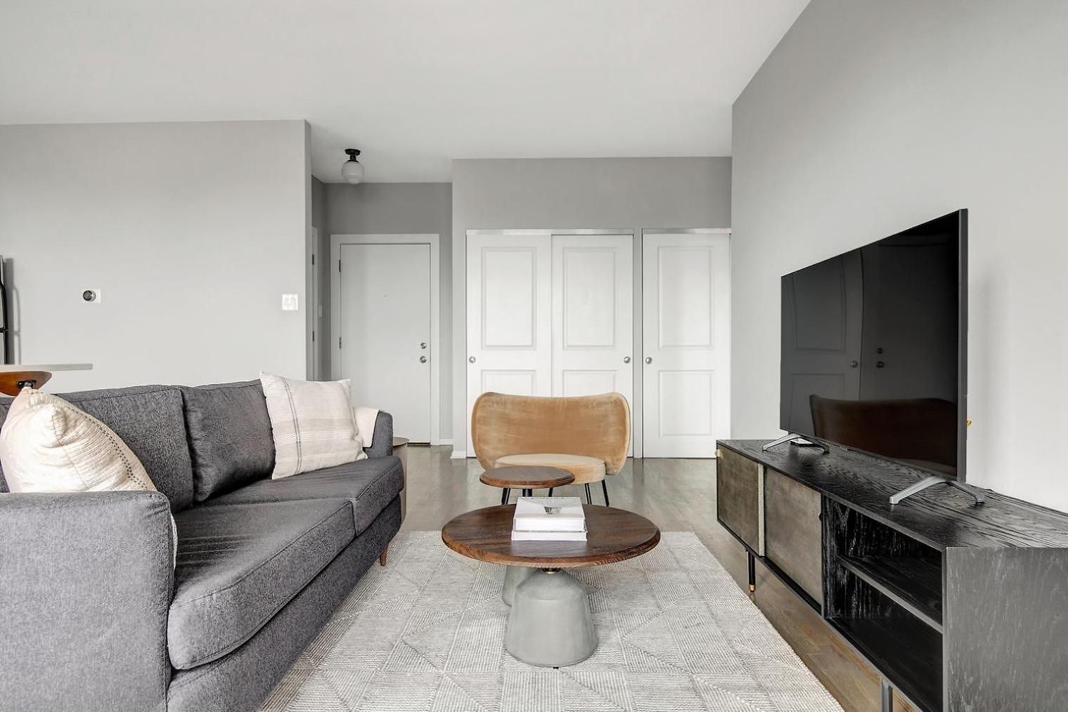 Lakeview 1br W Wd Nr L Wrigley Field Chi-472 * Chicago