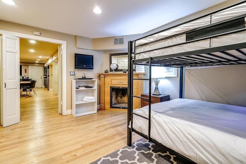 Apartment Brownstone In Gold Coast *