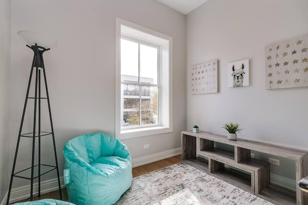 Immaculate Brand New Penthouse