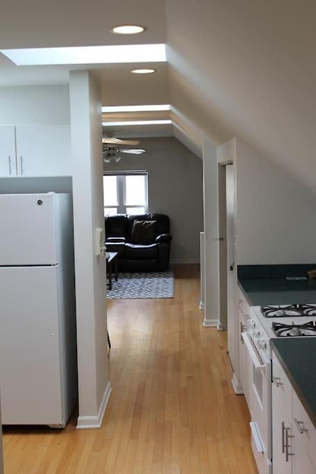 Holiday home Lincoln Park Living - 3 Queen Beds - Sleeps 6