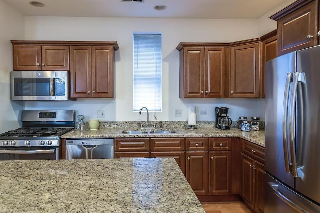 Lincoln Park Living - 2 Holiday home