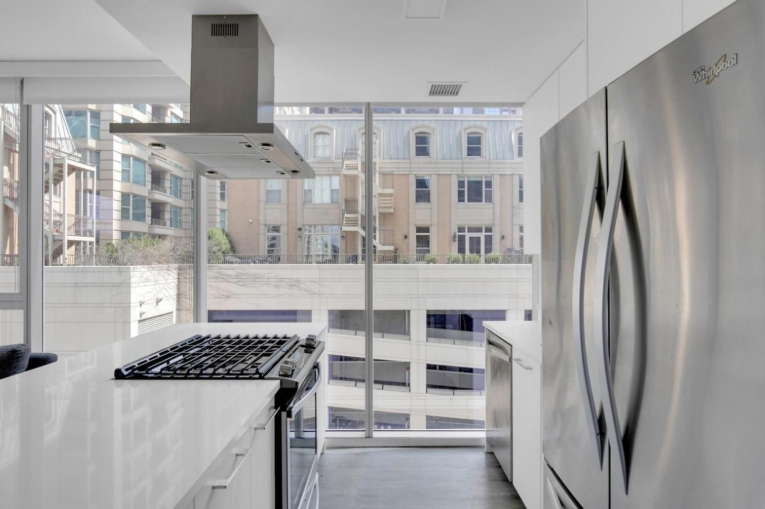 River N 1br W Gym Pool Nr Magnificent Mile Chi-125 Apartment Chicago