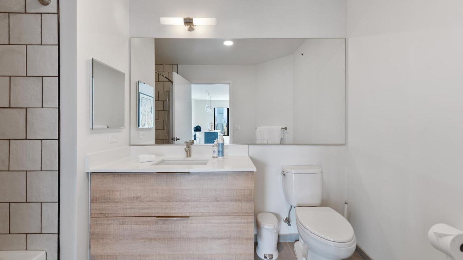 Aurelien Spacious In The Heart Of Gold Coast Apartment