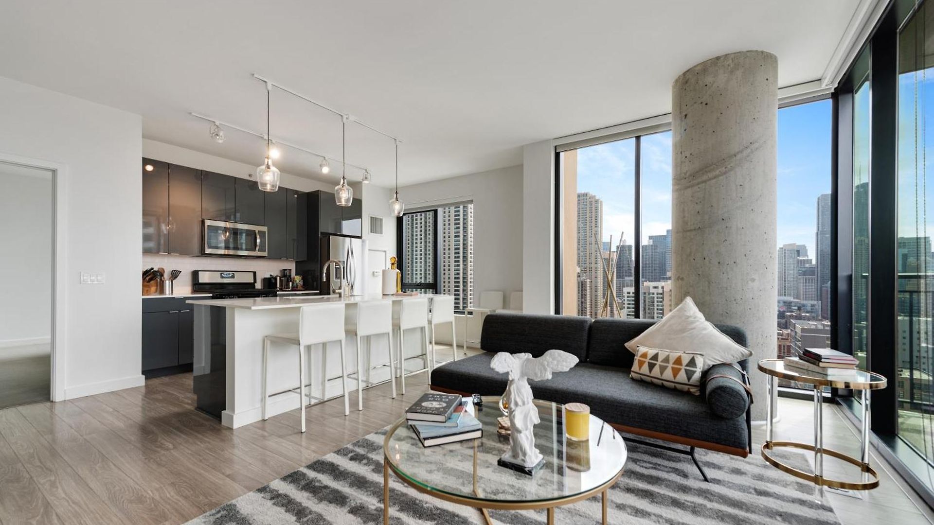 Aurelien Spacious In The Heart Of Gold Coast Apartment