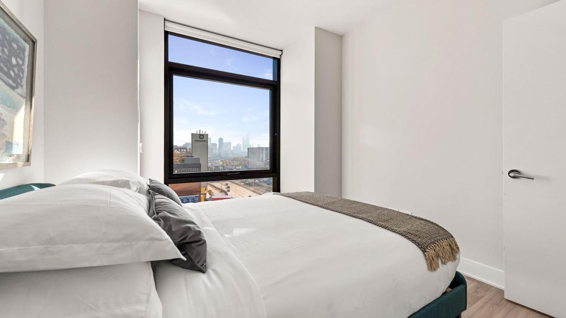 Avra Stylish Prime West Loop Location Near Union Park