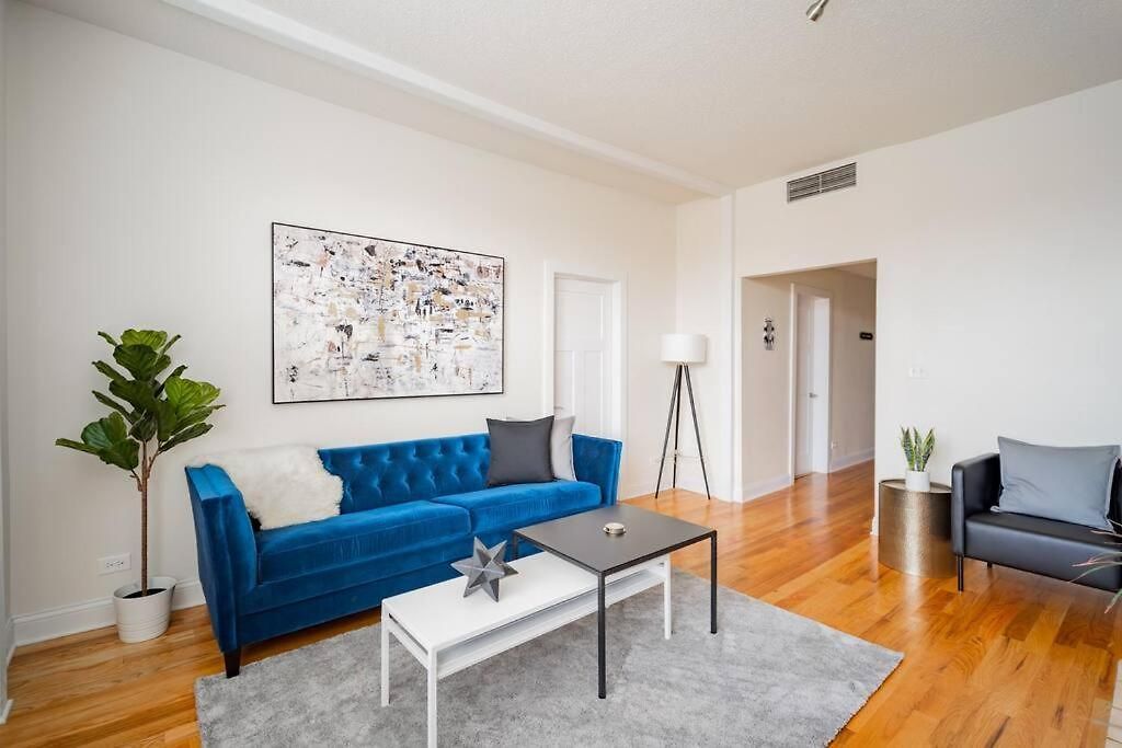 Apartment Lively 3br In - Milwaukee N3 *