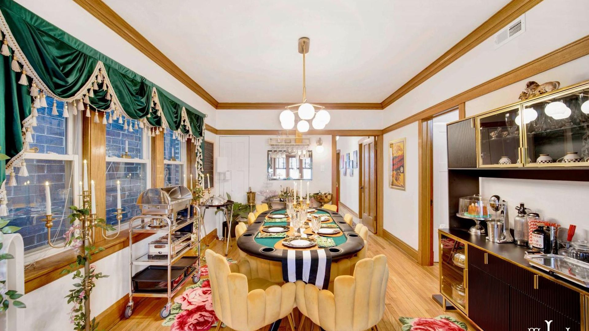 Apartment The Twin Lions: Bespoke Travel W/ Speakeasy*