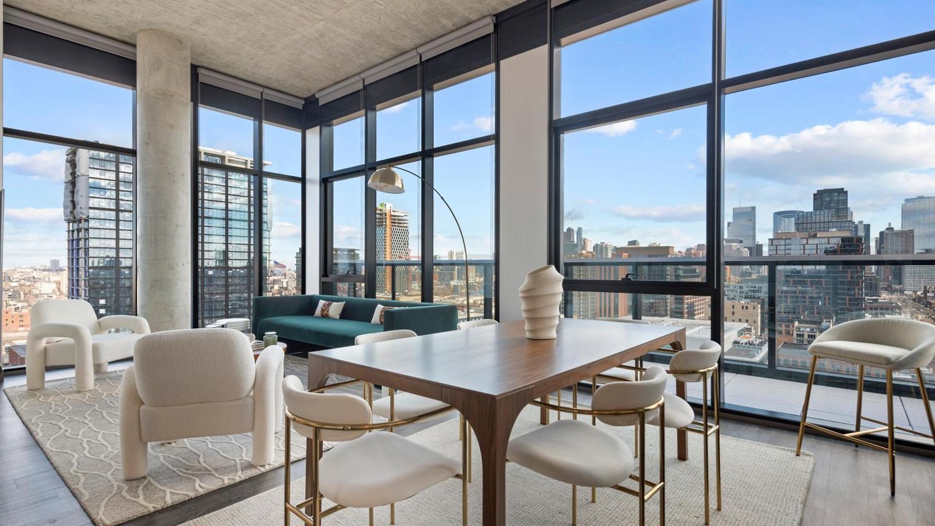 Fulbrix Bright Designer With West Loop Views