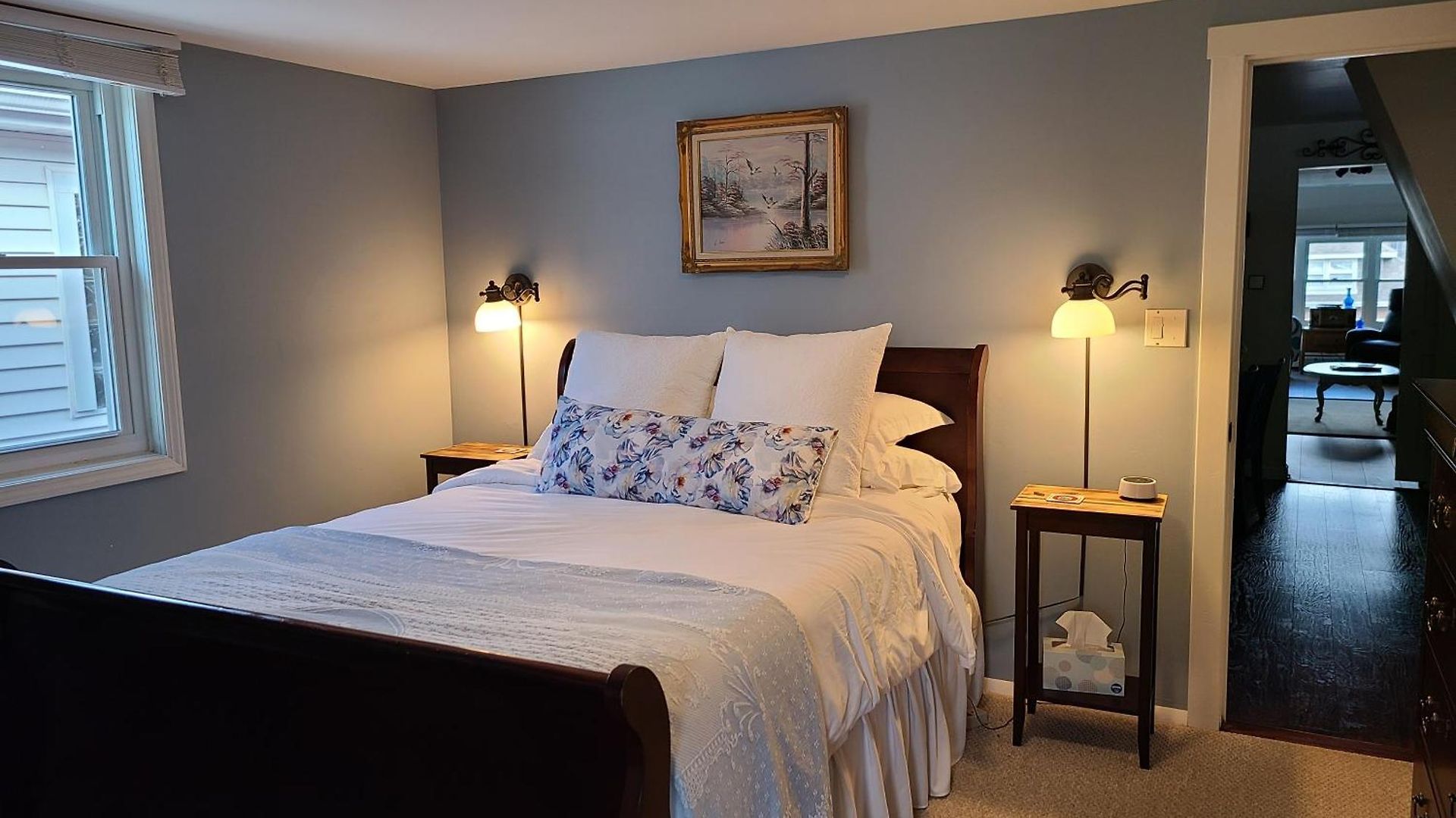 Well-appointed Cozy Portage Park Apt, Dogs, Kids, Free Parking, 420 Compliant * Chicago