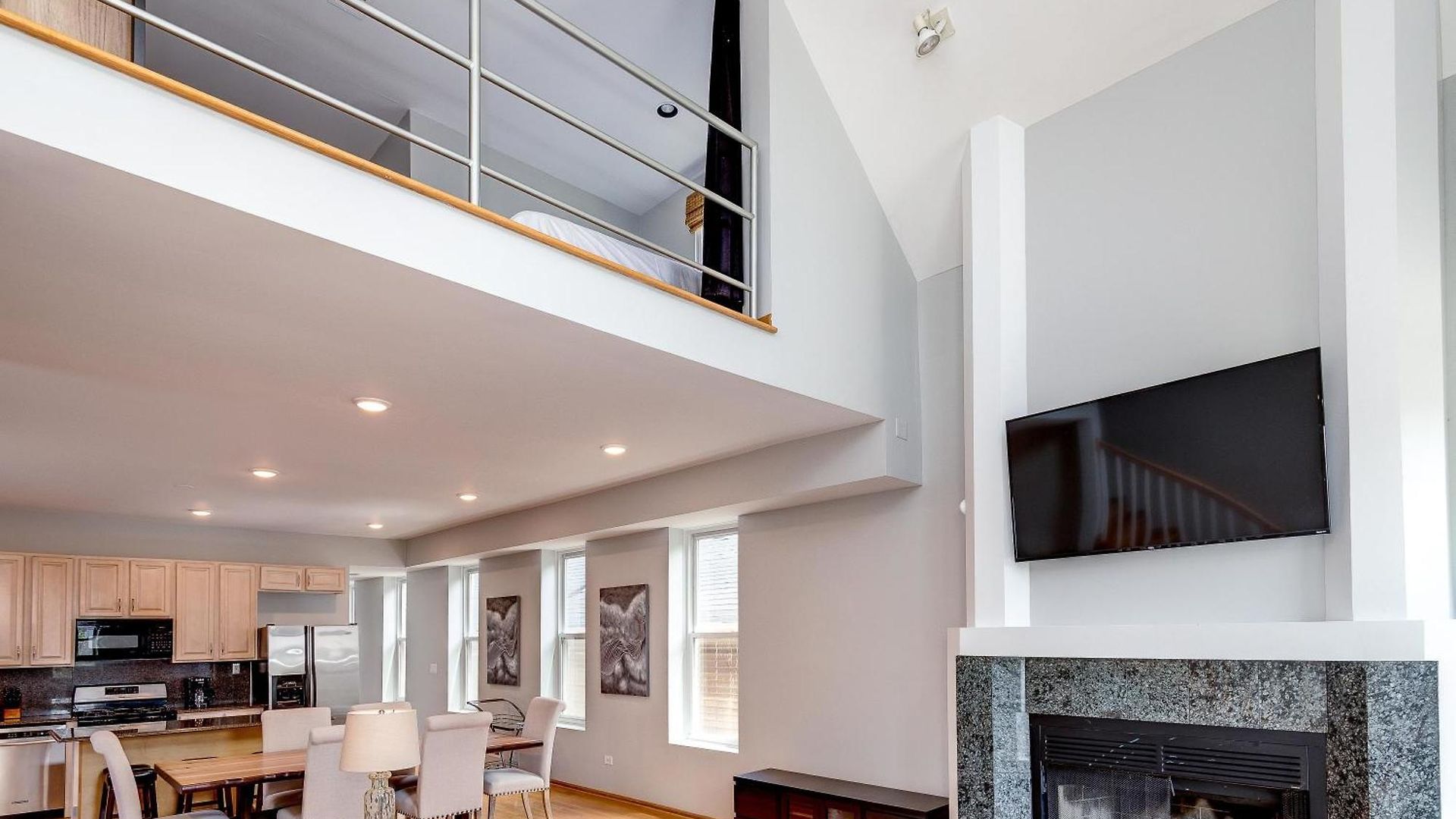 Apartment 3 Flat Building Downtown - With Private Patios