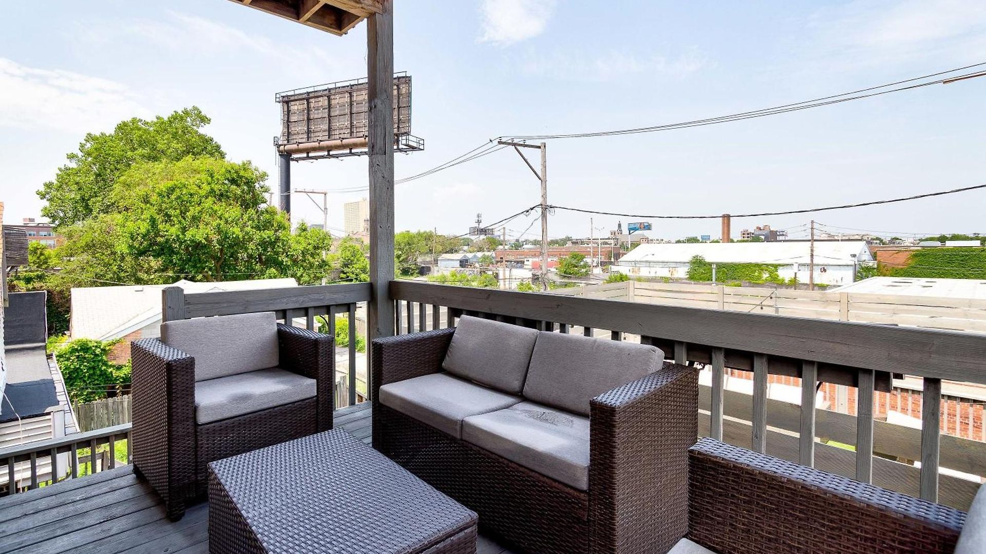3 Flat Building Downtown - With Private Patios Apartment